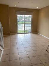 2832 SW 81st Ave in Miramar, FL - Building Photo - Building Photo