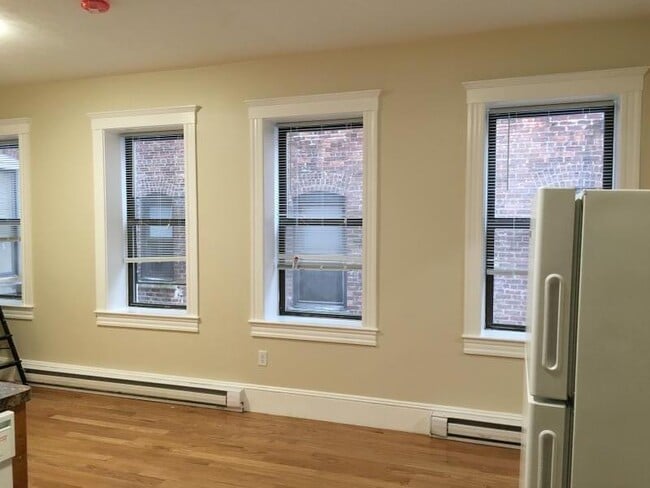 887 Huntington Ave in Boston, MA - Building Photo - Building Photo