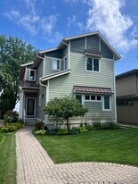 2321 Middleton Beach Rd in Middleton, WI - Building Photo