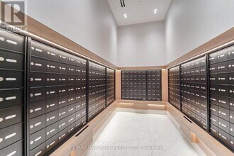 1185 Dupont St in Toronto, ON - Building Photo - Building Photo