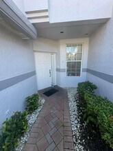 7874 Laina Ln in Boynton Beach, FL - Building Photo - Building Photo