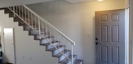 19250 Hamlin St in Los Angeles, CA - Building Photo - Building Photo