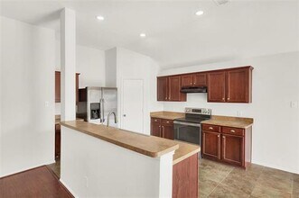 4204 Enchanted Rock Ln in Fort Worth, TX - Building Photo - Building Photo
