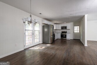 4704 Apache Trail SW in Atlanta, GA - Building Photo - Building Photo
