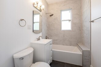 4226 N Bernard St in Chicago, IL - Building Photo - Building Photo