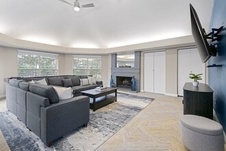 North Creek Heights Apartments in Bothell, WA - Foto de edificio - Building Photo