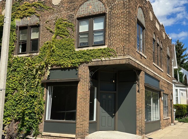 property at 1603 N Van Buren St