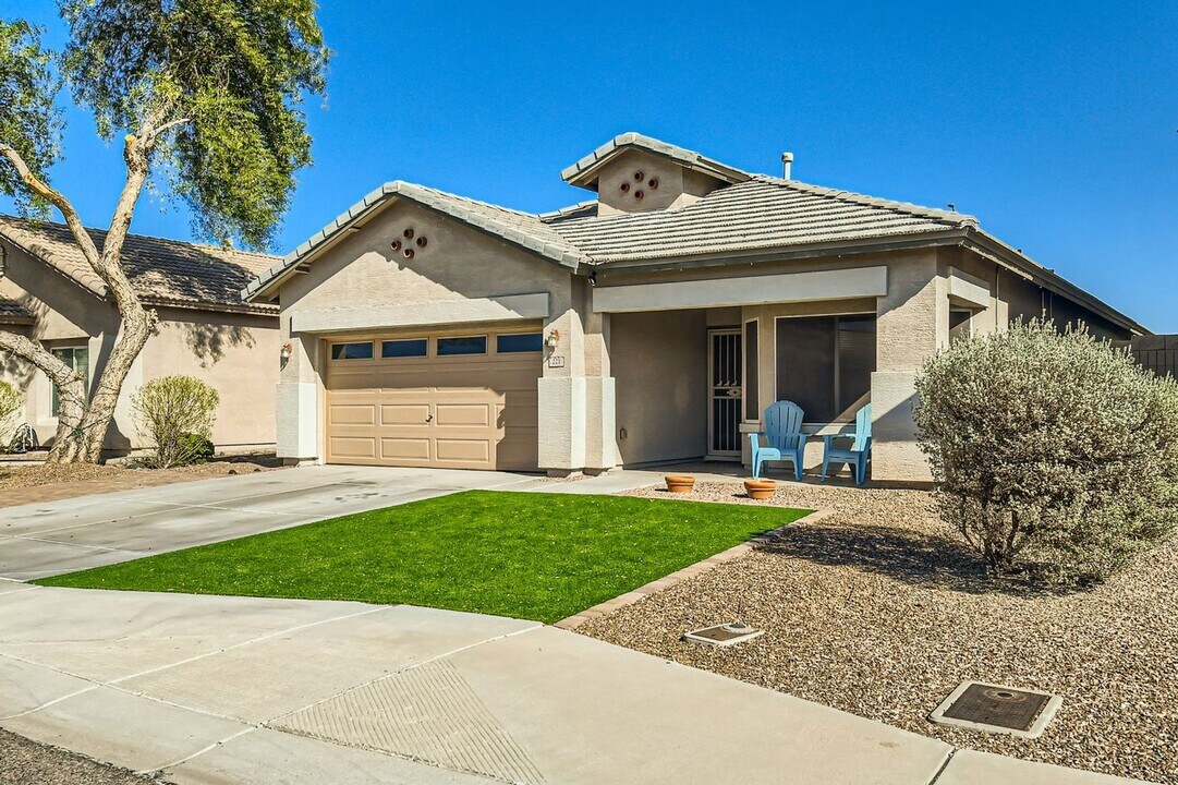 221 S 115th Dr in Avondale, AZ - Building Photo