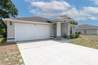 2044 Hillview Cir in Deltona, FL - Building Photo - Building Photo