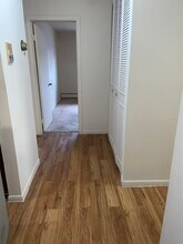 8000 Archer Ave in Willow Springs, IL - Foto de edificio - Building Photo