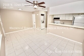 2508 N 32nd St in McAllen, TX - Foto de edificio - Building Photo