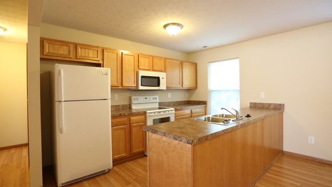 Hidden Brook Apartments & Townhomes