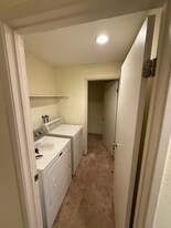 5055 Valley Crest Dr in Concord, CA - Building Photo