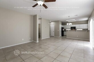 7028 Wonderberry St, Unit 02-203 in Las Vegas, NV - Building Photo - Building Photo