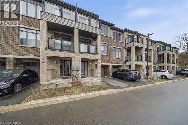 585 Colborne St in Brantford, ON - Building Photo - Building Photo