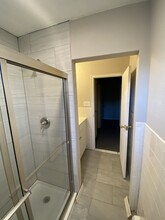 403 S Main St, Unit H201 in Doylestown, PA - Foto de edificio - Building Photo