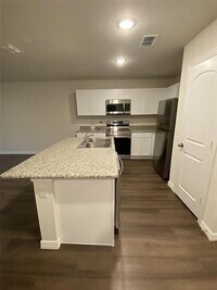 1423 Morse St photo'