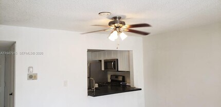 17901 NW 68th Ave in Hialeah, FL - Building Photo - Building Photo