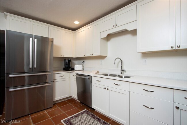 359 2nd Ave N in Naples, FL - Building Photo - Building Photo