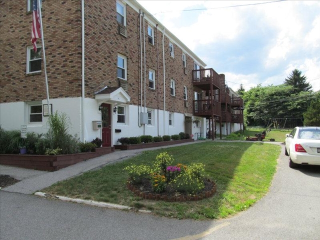 Greenhouse Apartments in Newburgh, NY - Foto de edificio - Building Photo