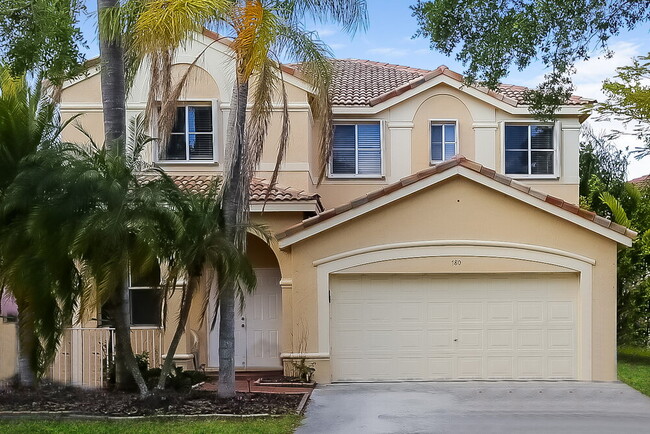 property at 780 Tanglewood Cir