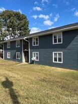 301 E Garden St in Landis, NC - Building Photo