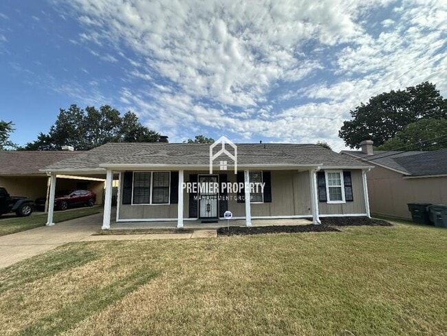 property at 5702 Jardin Pl