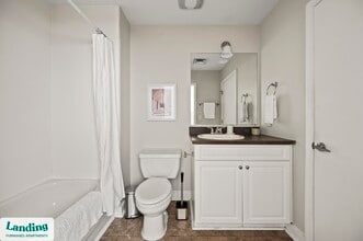 211 Union St, Unit 805 in Nashville, TN - Foto de edificio - Building Photo