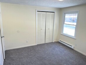 407 Earl St in Burlington, NJ - Building Photo - Building Photo