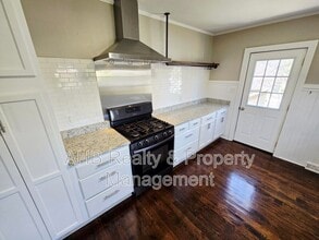 422 Alamance Rd in Burlington, NC - Building Photo - Building Photo