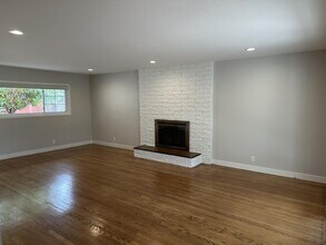 1736 Brooks St in San Mateo, CA - Building Photo - Building Photo
