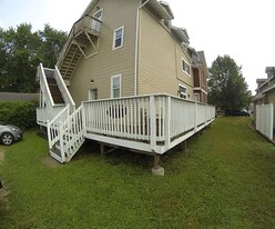 536 W 5th St, Unit 536 W 5th St in Winona, MN - Building Photo