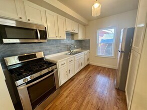 6402 Laird Dr in Austin, TX - Building Photo - Building Photo