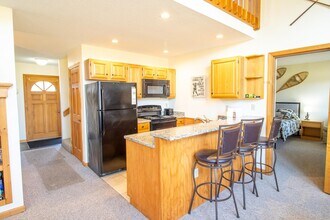 13 Fairway Dr in Woodstock, NH - Building Photo - Building Photo