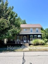 322 S Madison St in Macomb, IL - Building Photo