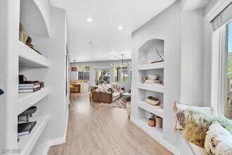 271 Spectacular St in Henderson, NV - Building Photo - Building Photo