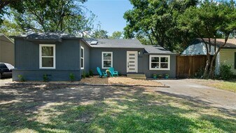 10523 Newcombe Dr in Dallas, TX - Building Photo