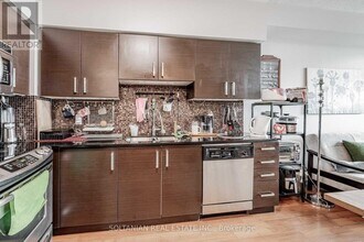 17-1217 Anndale Dr in Toronto, ON - Building Photo - Building Photo