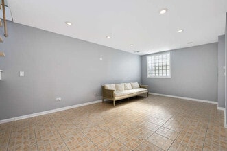 2833 N Francisco Ave in Chicago, IL - Building Photo - Building Photo