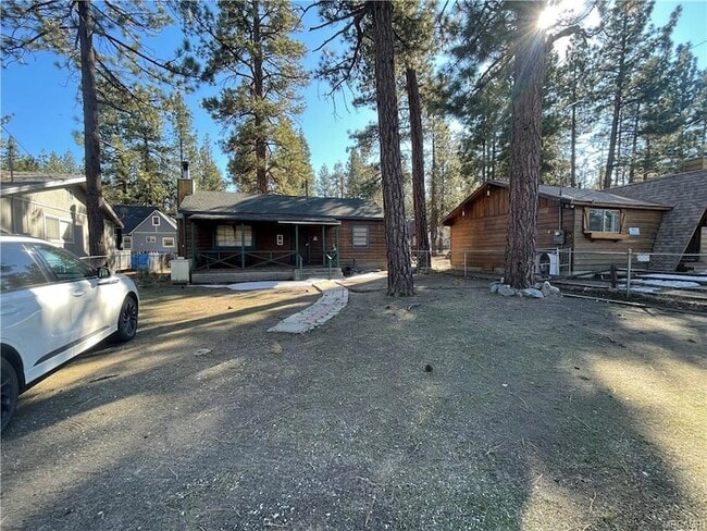624 E Big Bear Blvd in Big Bear, CA - Foto de edificio - Building Photo