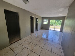 5165 Lanette St in Orlando, FL - Building Photo - Building Photo