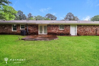 1343 Springdale Dr in Jackson, MS - Building Photo - Building Photo