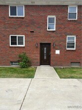 49 Youngs Rd in Buffalo, NY - Building Photo - Building Photo
