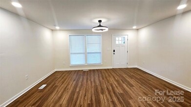 703 Central Dr NW in Concord, NC - Building Photo - Building Photo