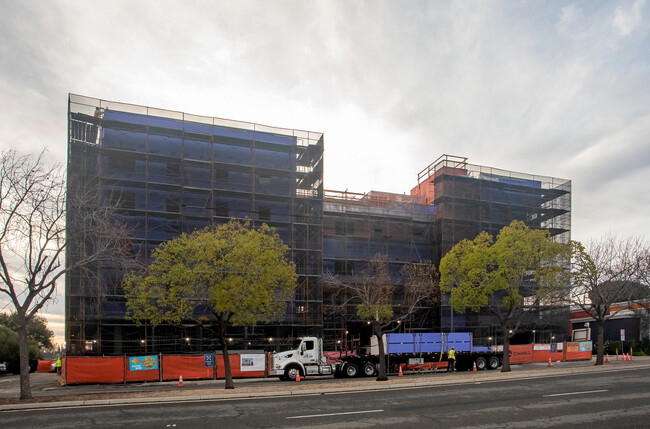 Vitalia Apartments in San Jose, CA - Foto de edificio - Building Photo