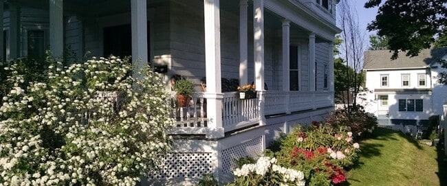 property at 6 Webster St
