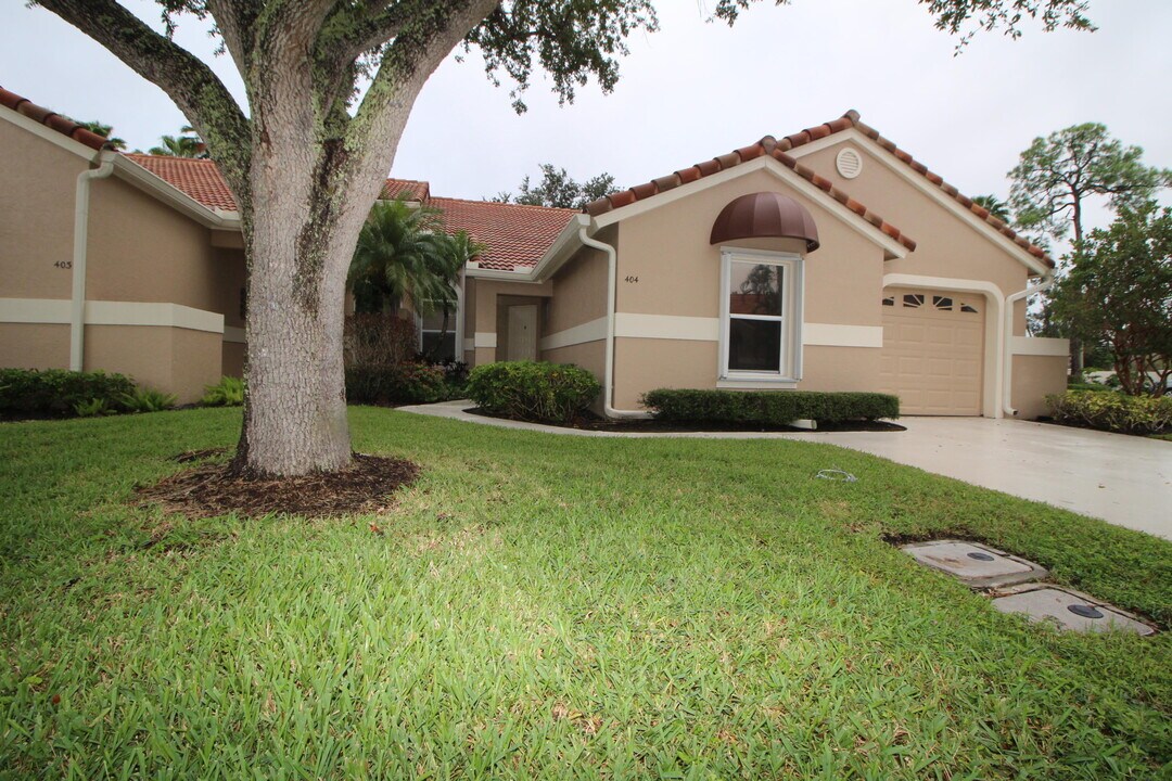 404 Sabal Palm Ln in West Palm Beach, FL - Building Photo