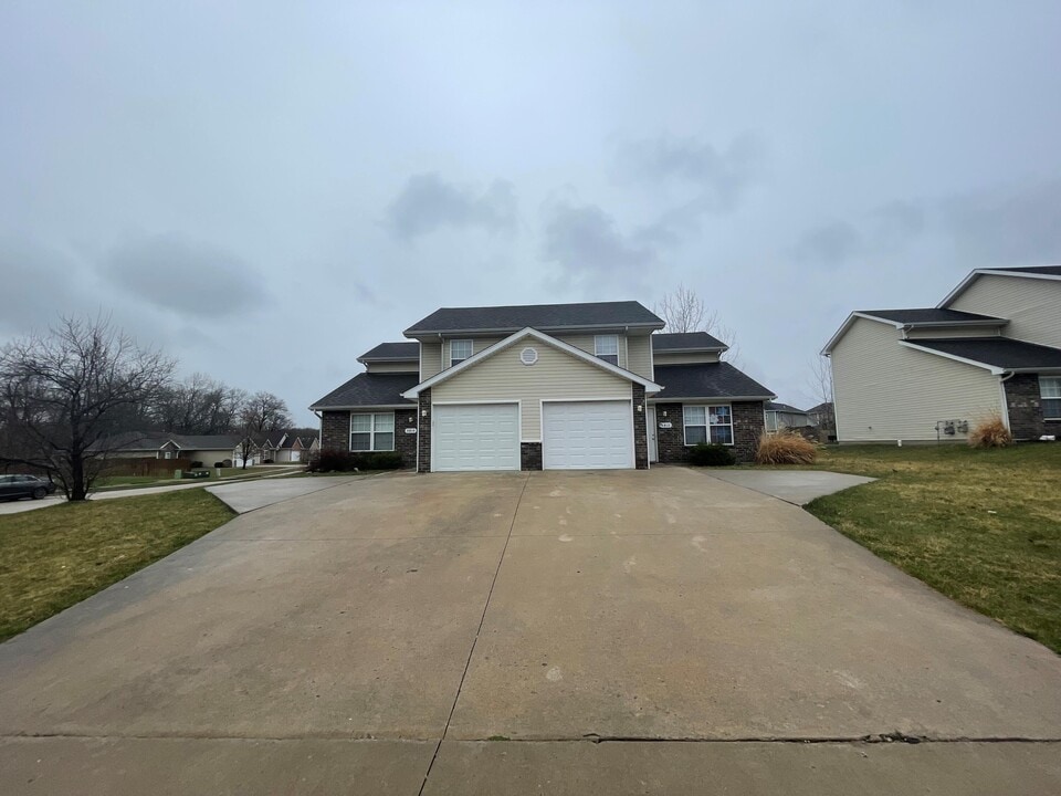 5814 Canaveral Dr in Columbia, MO - Building Photo