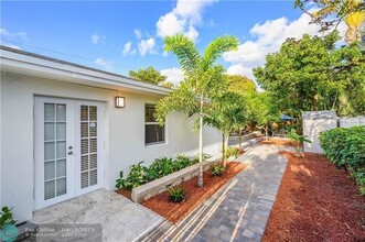 1306 NE 14th Ave in Fort Lauderdale, FL - Foto de edificio - Building Photo