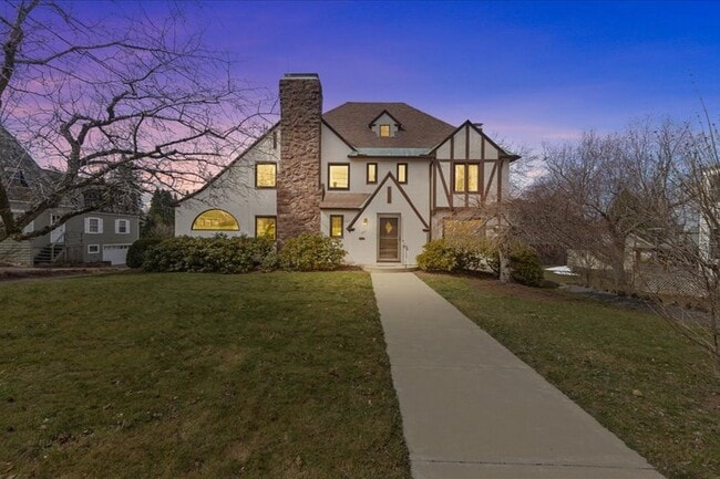 property at 261 S Prospect St